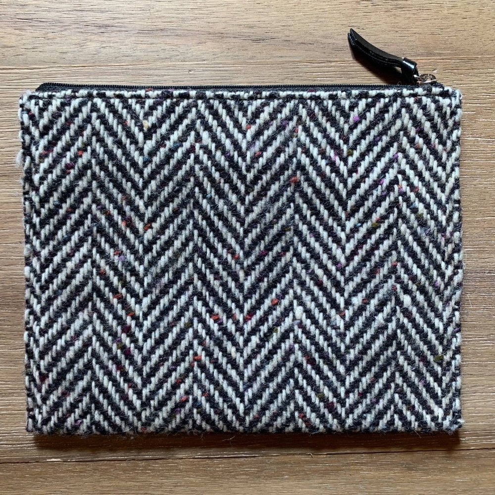 Kate Spade Vintage Tweed pouch - Picture 2 of 2